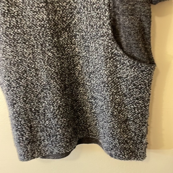 Sweater dress/tunic with pockets. Great, used condition. - Picture 5 of 6